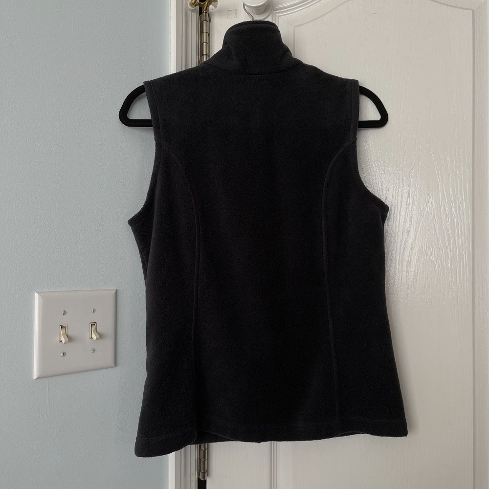 Columbia bundle, vest and beanie - Picture 3 of 12